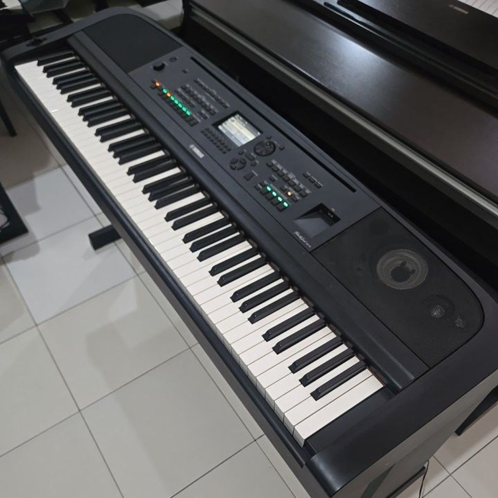 YAMAHA DGX670 Digital Piano Arranger Second Like New Mulus Istimewa