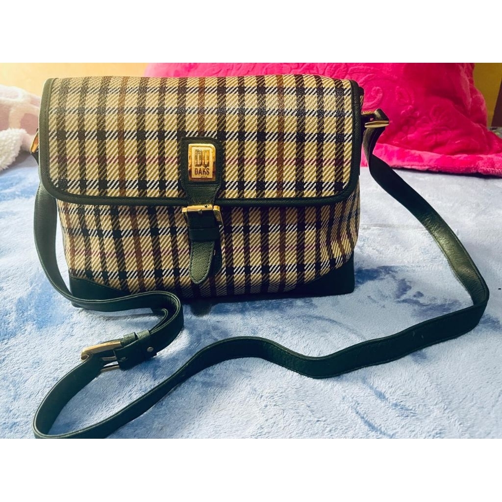 Tas Selempang wanita DAKS