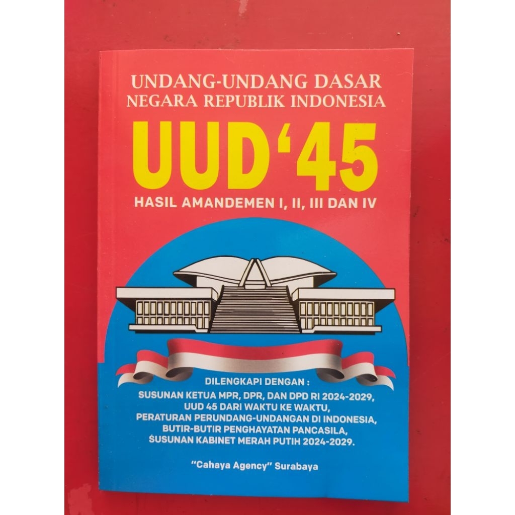 Buku Undang-Undang Dasar 1945 : UUD 45 Hasil Amandemen 1 2 3 dan 4