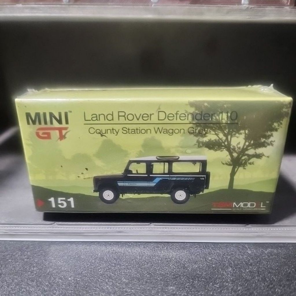 Mini GT Land Rover Defender 110