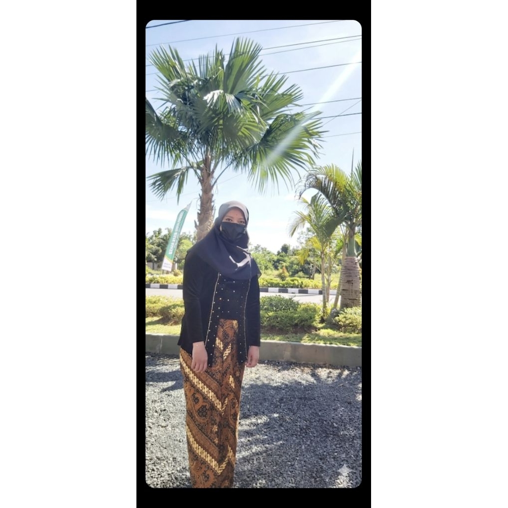 PRELOVED ATASAN KEBAYA BLUDRU KUTUBARU PAYET