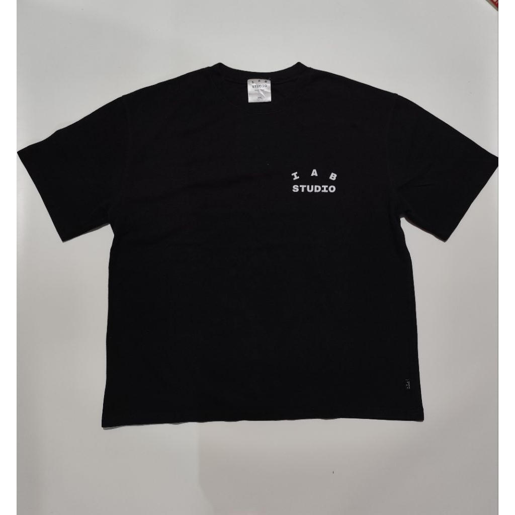 IAB STUDIO Black T-shirt