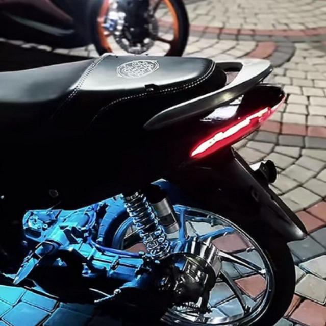 STOPLAMP LAZY VARIO KARBU 110 & HEADLAMP VARIO KARBU 110