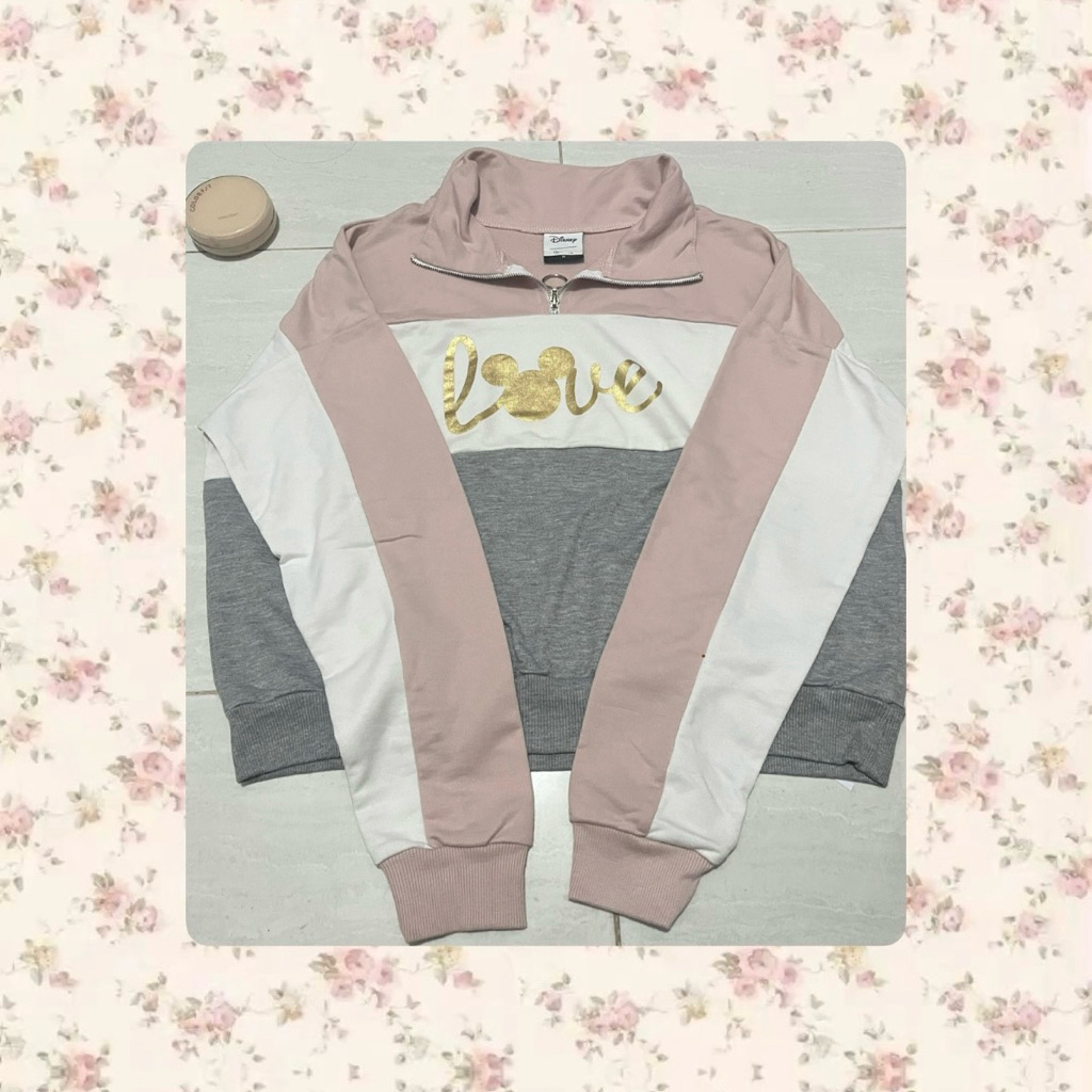 sweater disney x nevada