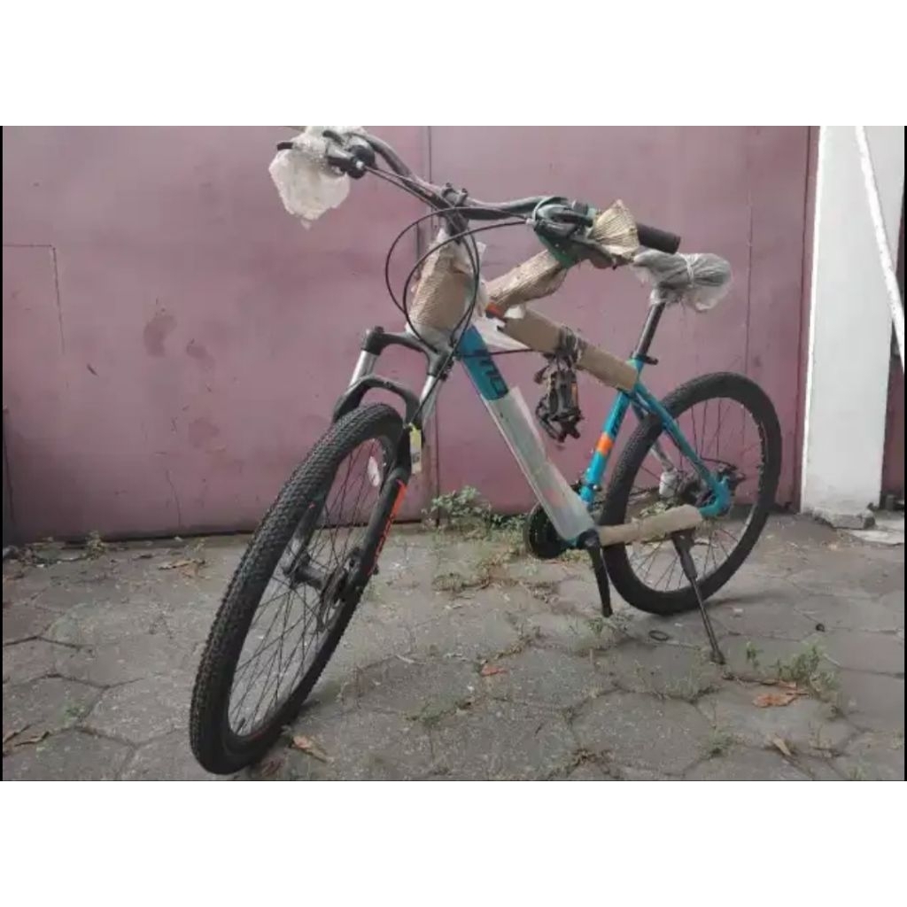 Sepeda MTB Polygon Monarch 5.0