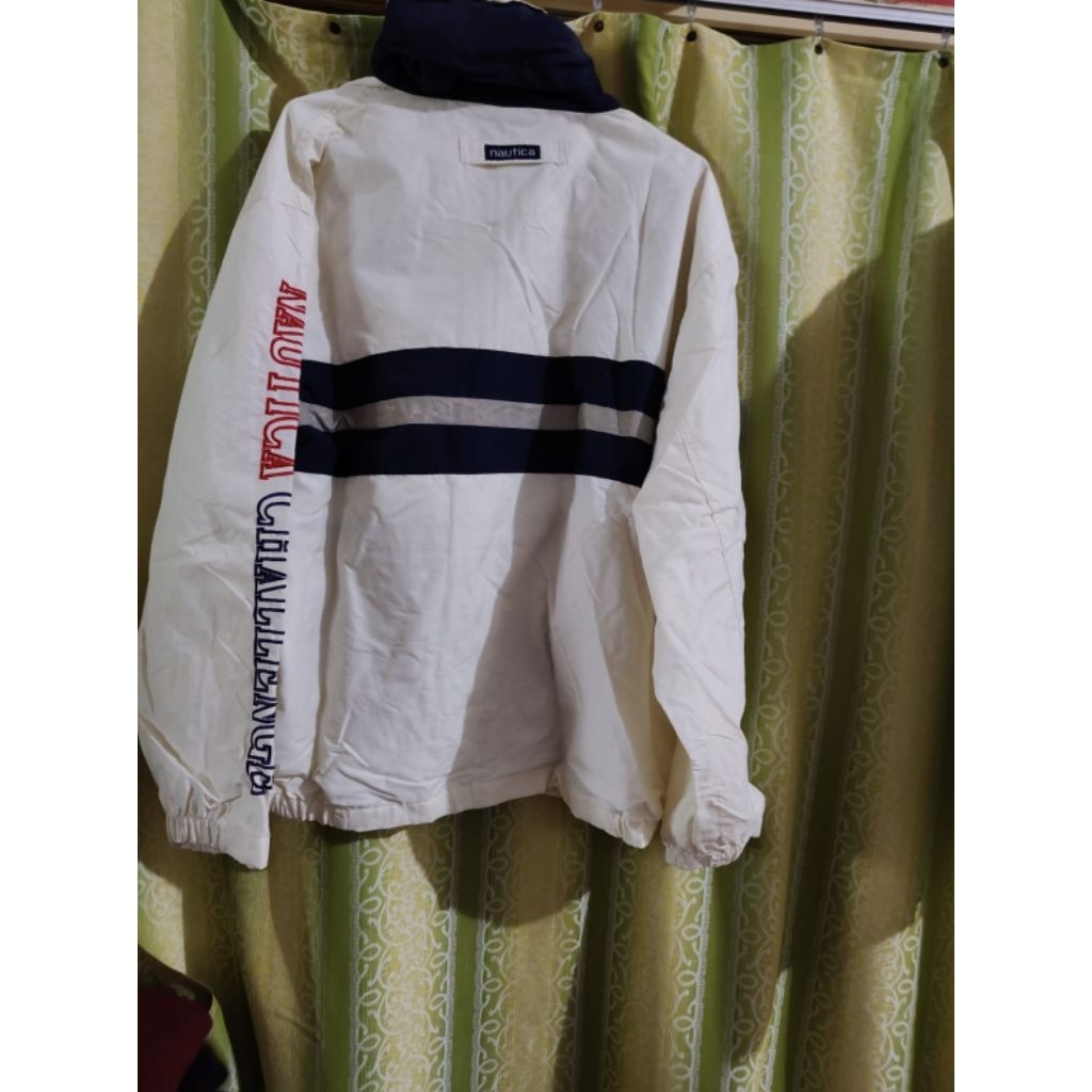 JAKET NAUTICA