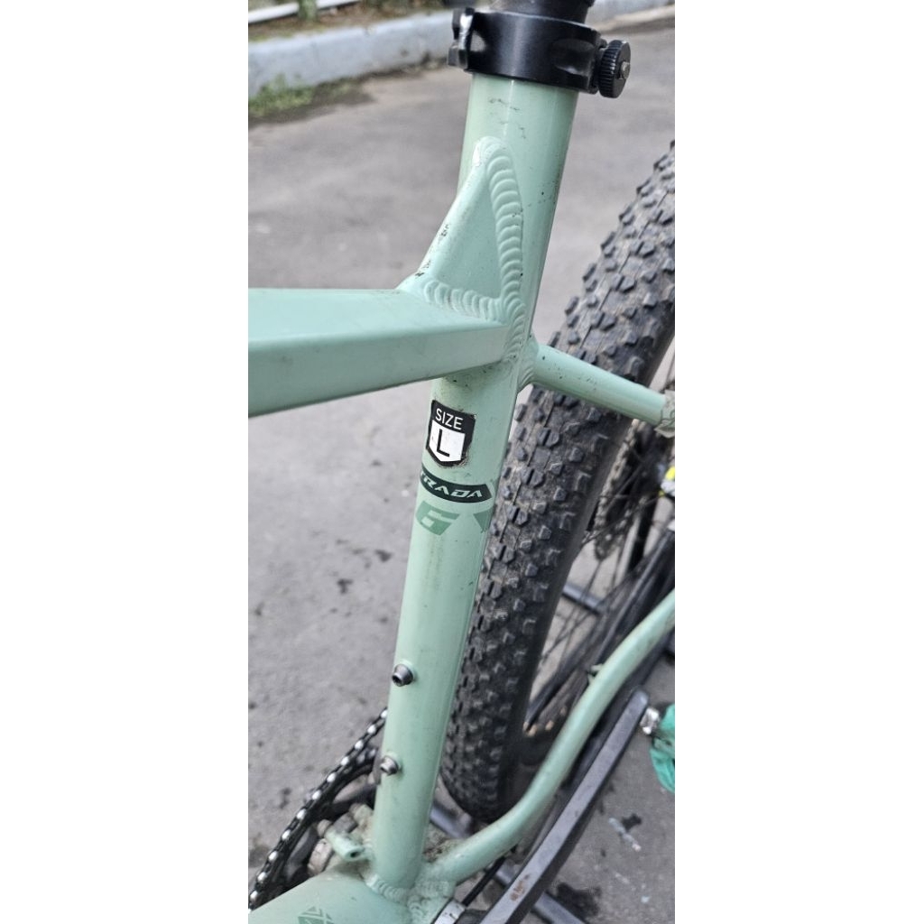 Polygon MTB hardtail xtrada 6 L 27.5. Siap pakai