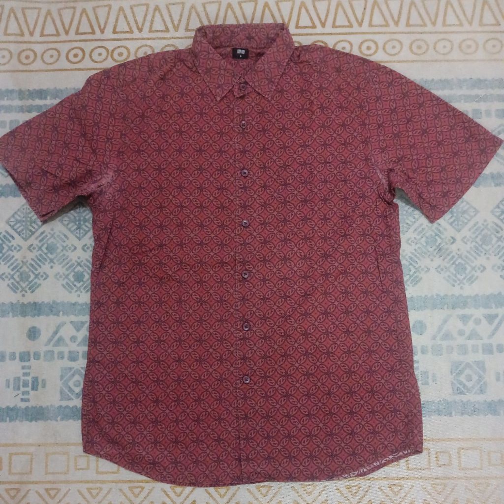 Batik Uniqlo Pria