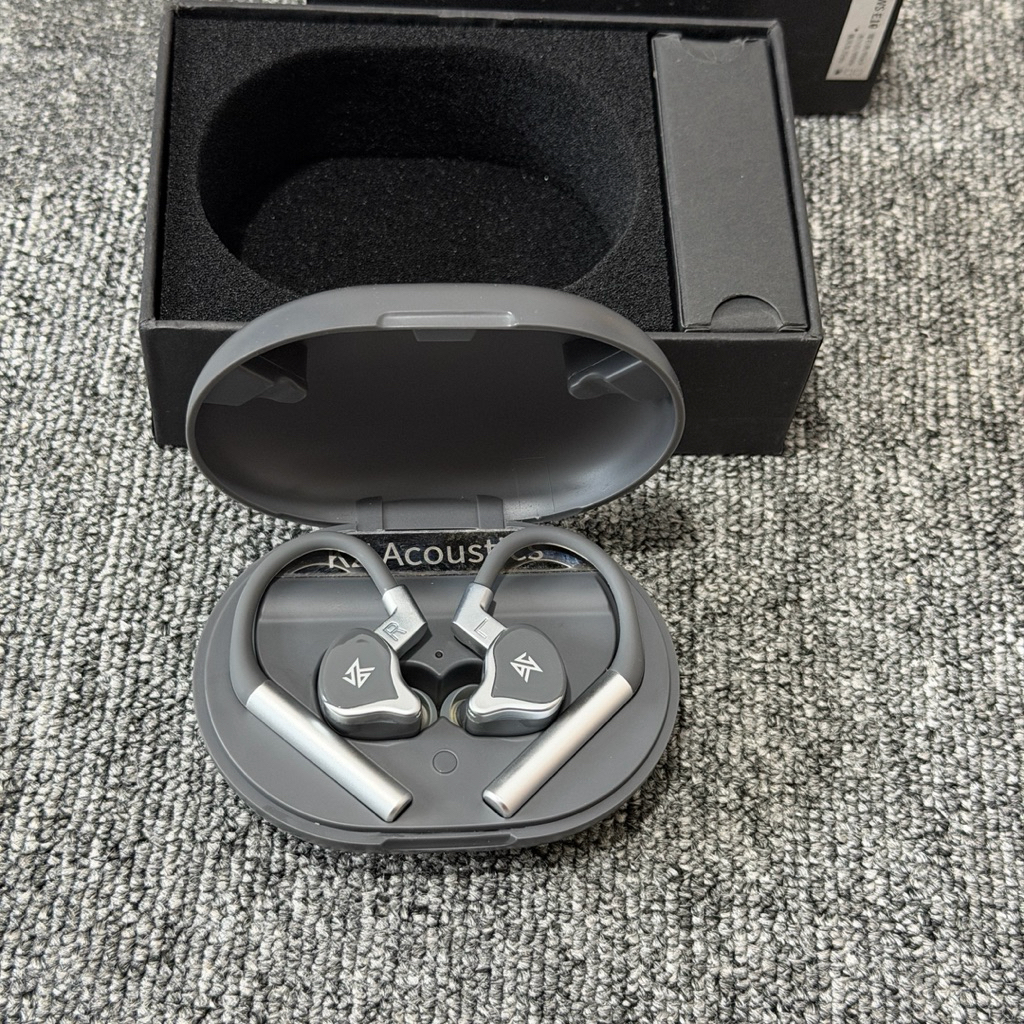 Preloved KZ TWS E10 Kondisi Mati (masalah baterai?)