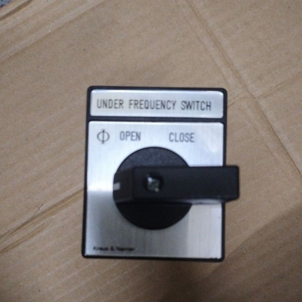 selector switch KRAUS NAIMER CA10 A264 6PULL OPEN/ CLOSE