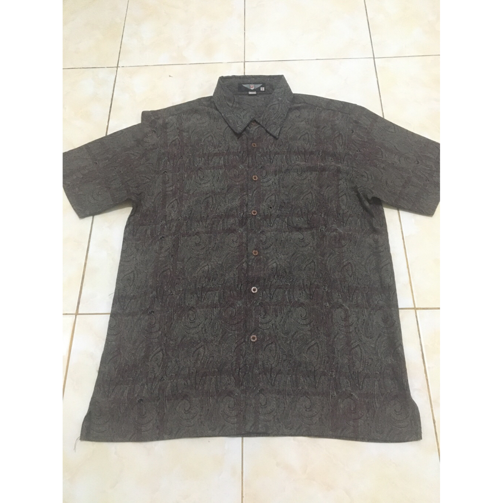 Kemeja Pria Brand Gufo