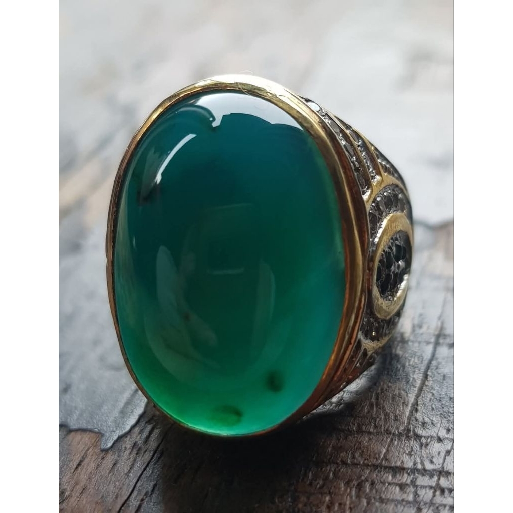 Natural Bacan Doko Majiko Coklat 23 x 16 x 9 Ring Perak