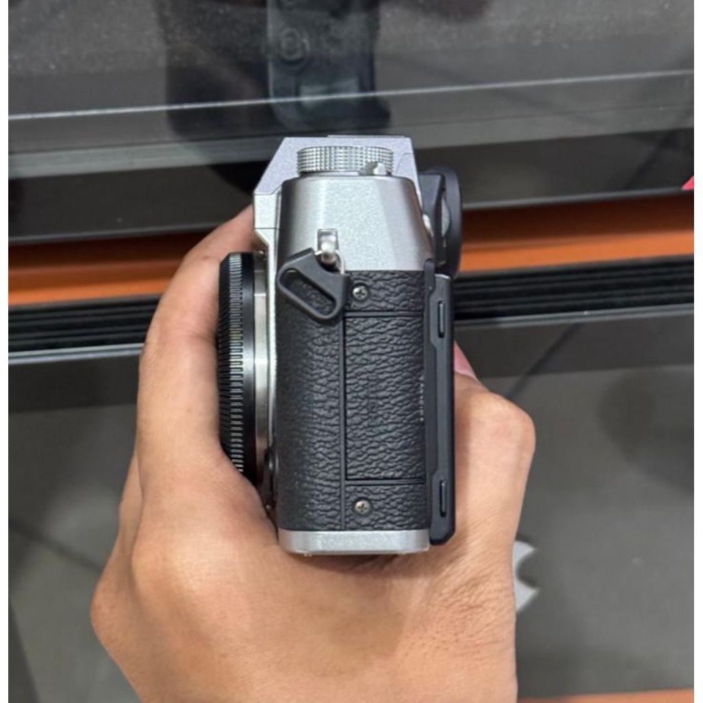 SOC.ID (SECOND) Fujifilm XT30 Mark II Body Only