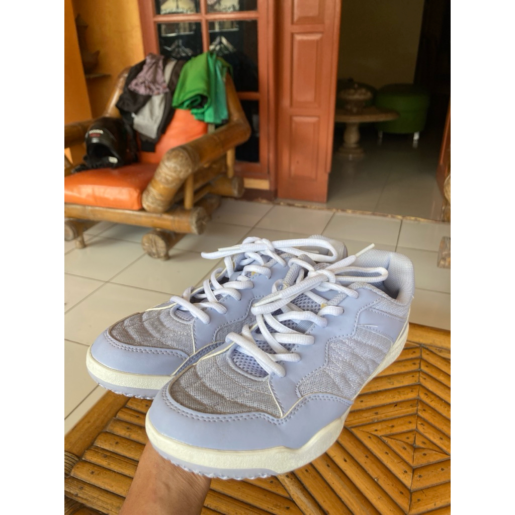 Sepatu Badminton Decathlon Perfly