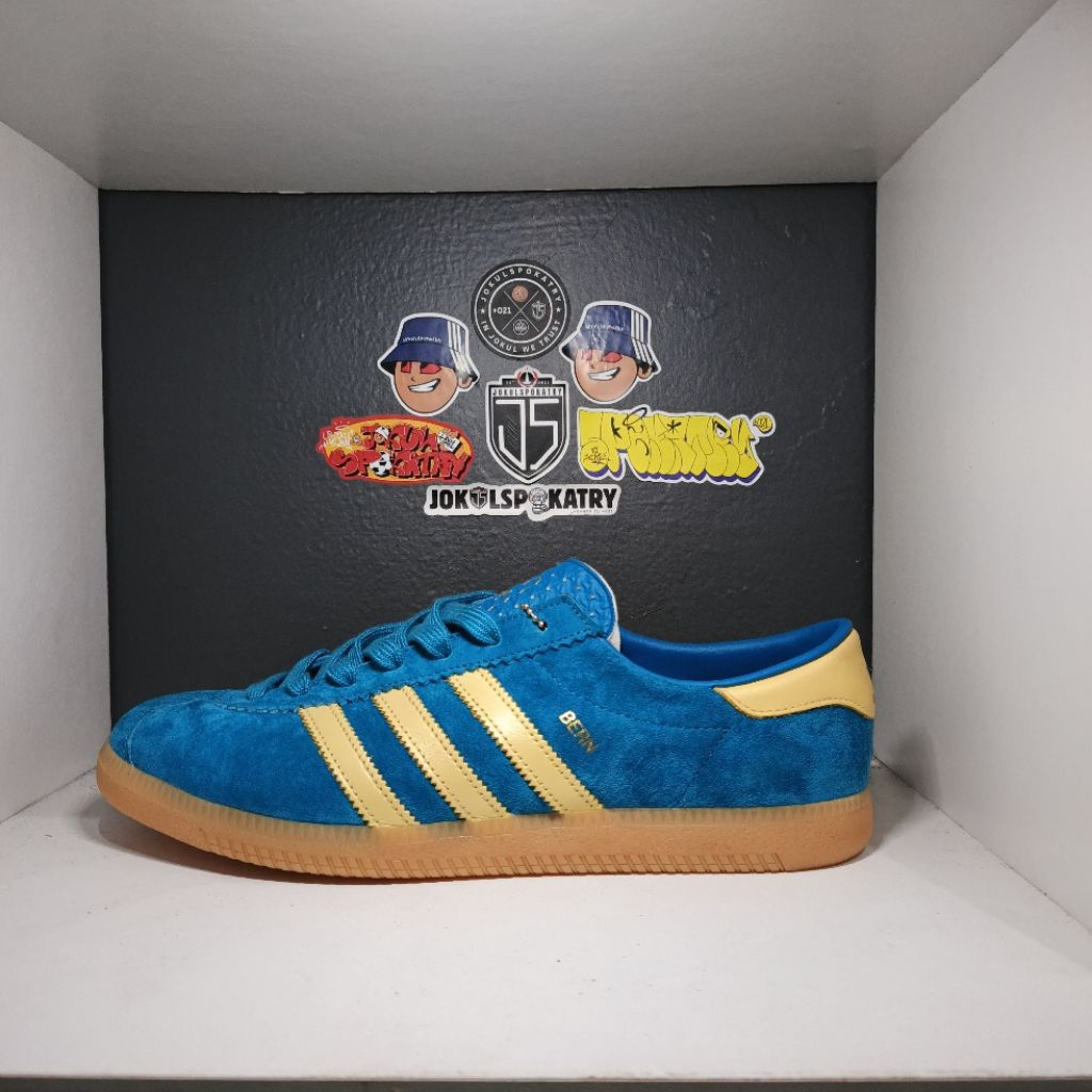 ADIDAS BERN BLUE ARCHIVE  sz 44 used