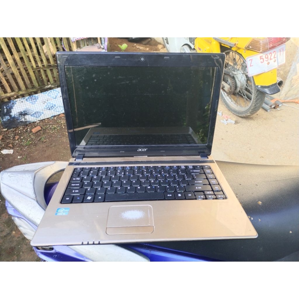 Laptop Acer Aspire 4752 Processor intel core i3-2330M