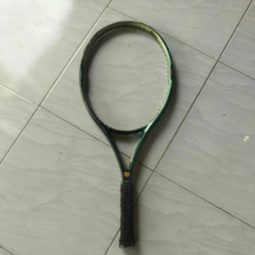 Raket Tenis bekas | Preloved "Wilson" pro staff 6.0 tanpa senar