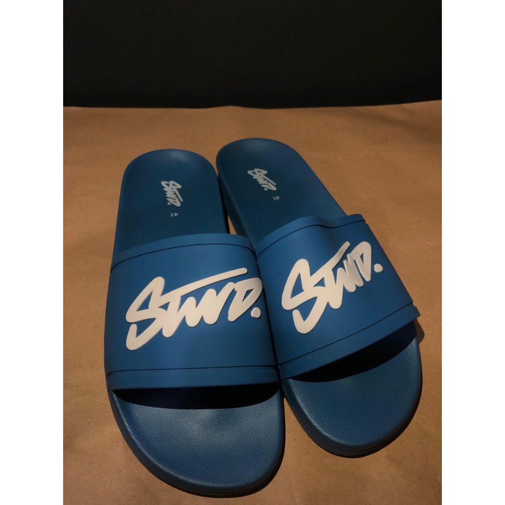 PULL AND BEAR STWD SLIDER IN BLUE