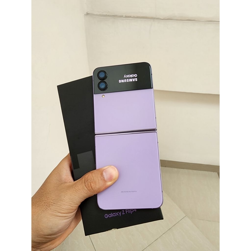 Samsung Galaxy Z Flip 4 Ram 8GB/Rom 128GB Ungu
