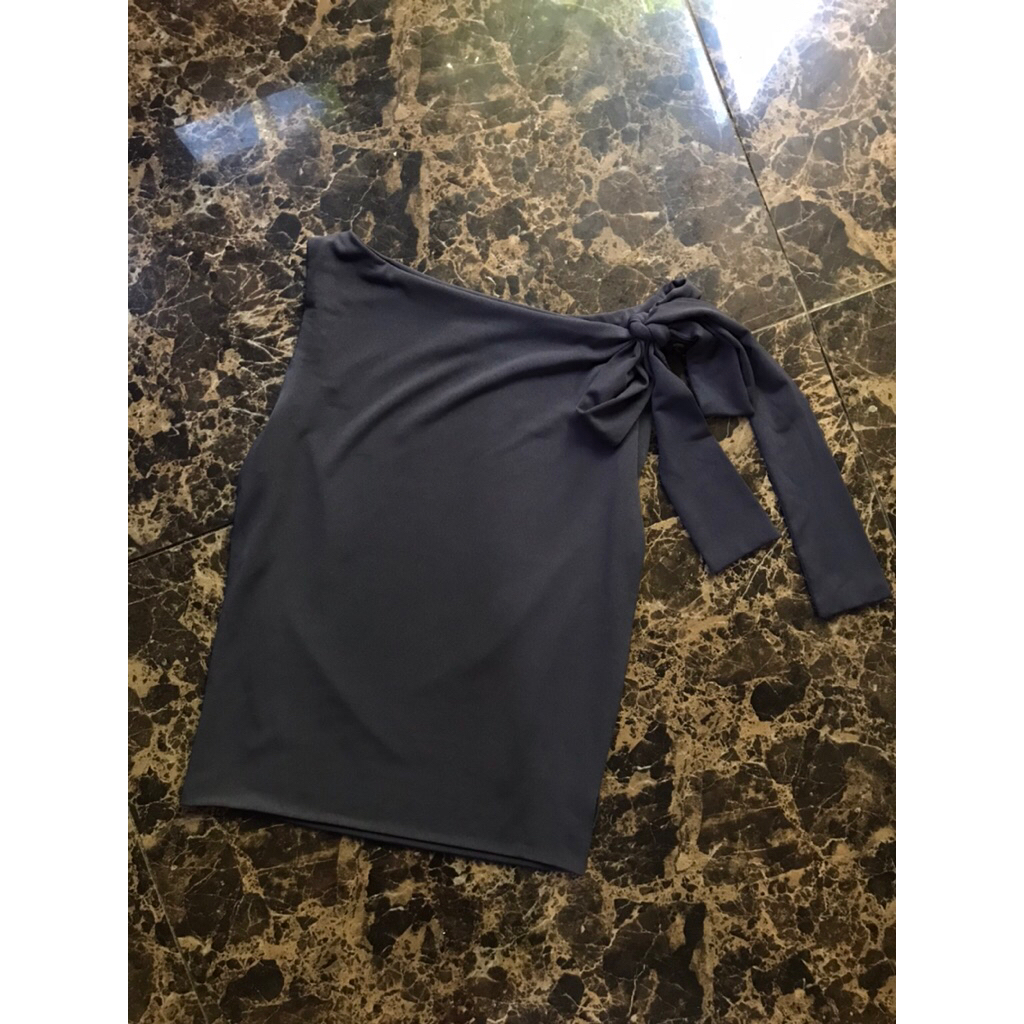 Preloved top (Evertops)