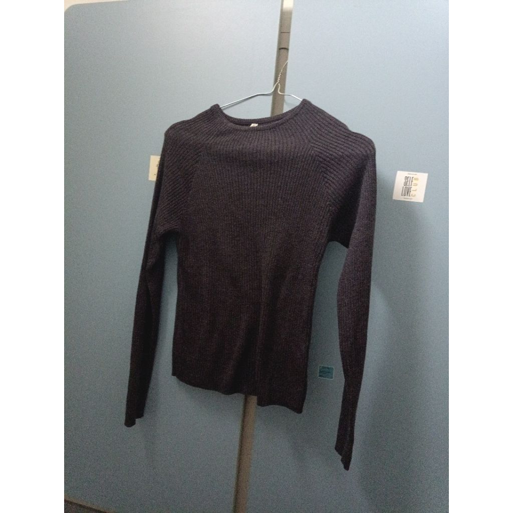 Preloved sweater wanita dari colorbox
