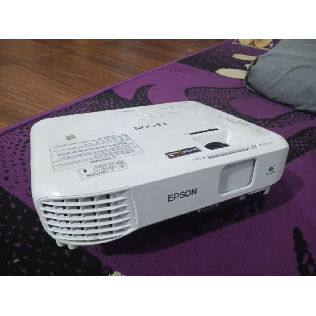 PROYEKTOR EPSON EB X-500
