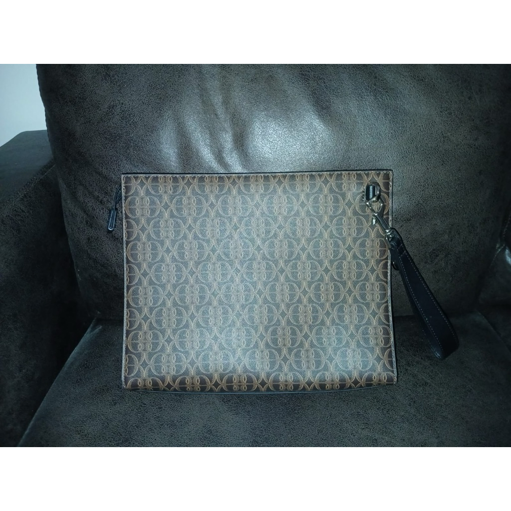 Preloved Clutch Bonia