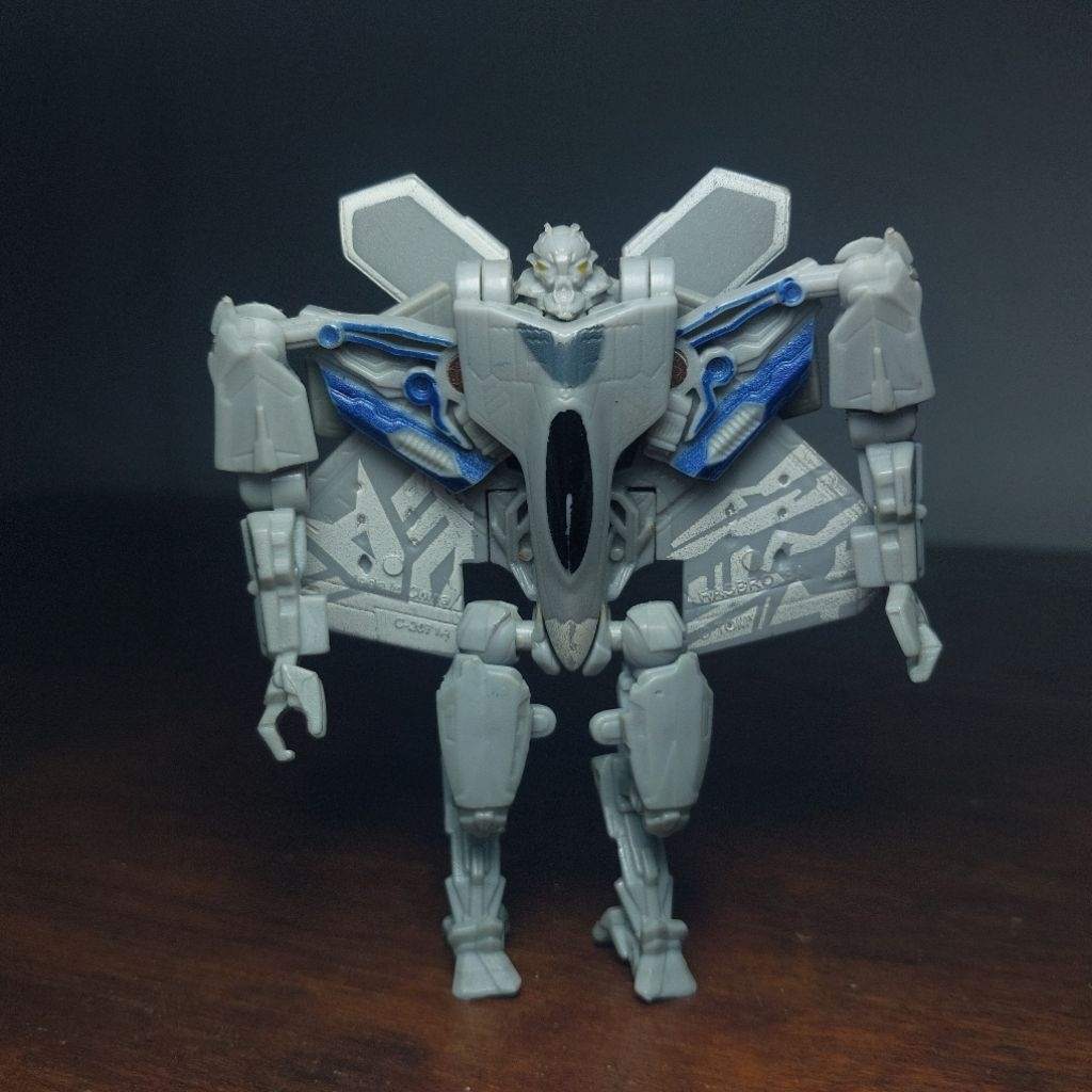 Transformers Dark Of the moon legion class Starscream