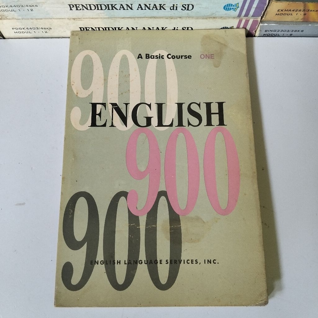 ENGLISH 900 BOOK ONE