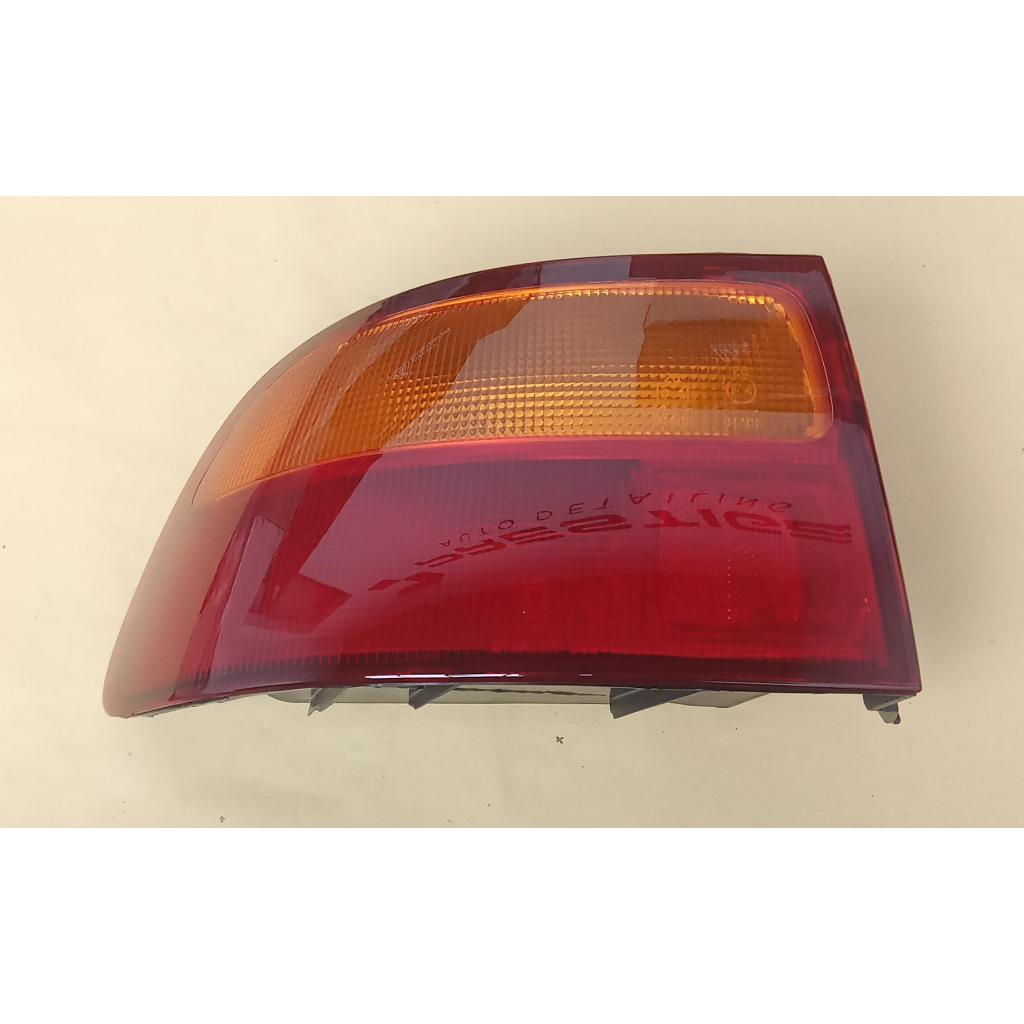 Lampu Belakang (Stoplamp) luar sisi Kanan -  Kiri Honda Civic Hatchback EG ( Estilo )Tahun 1992-1995
