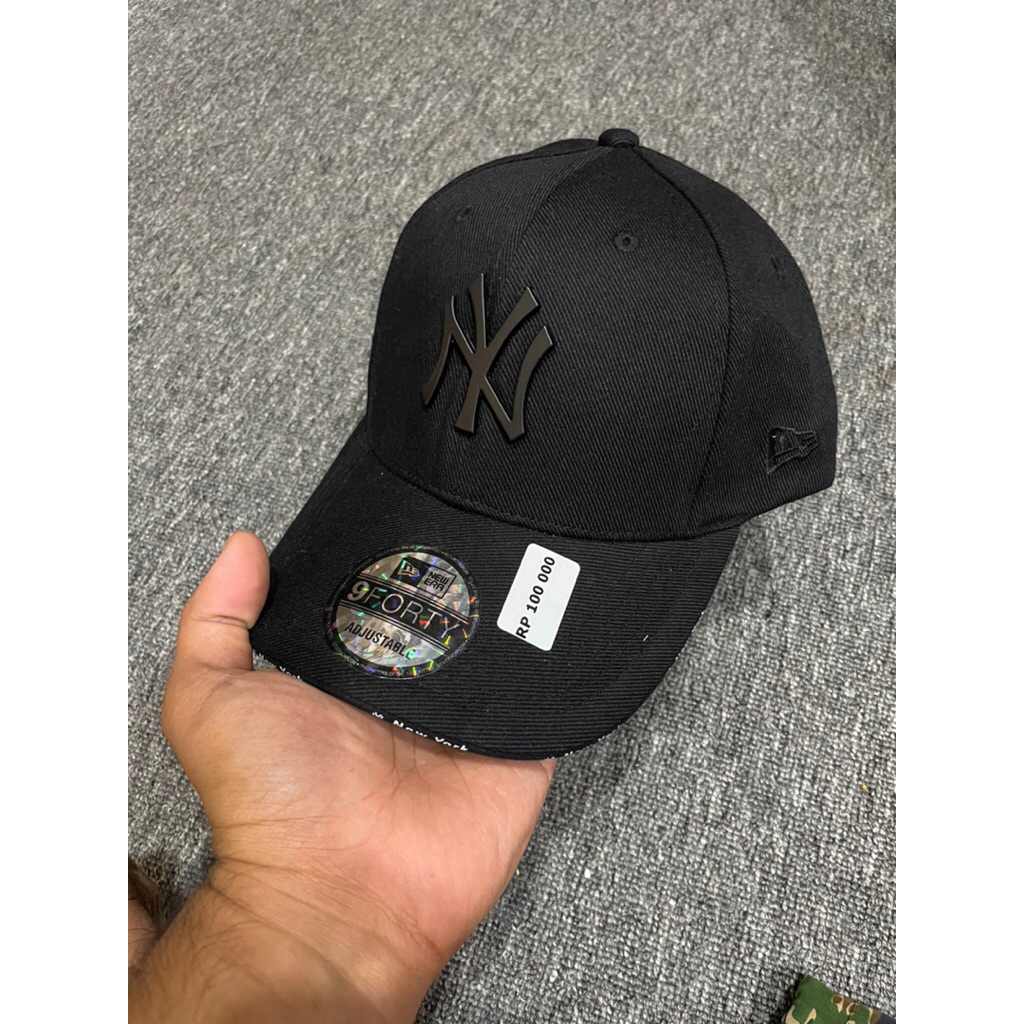 topi ny logo besi