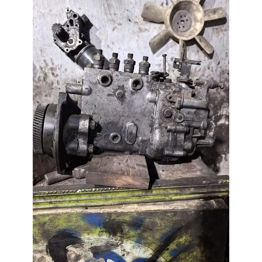 Bospom Injector Isuzu Elf 135PS NKR66