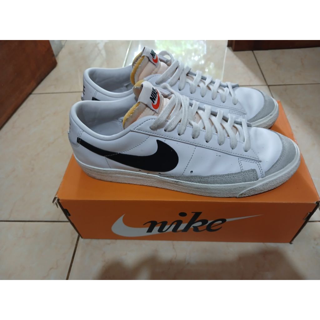 Nike blazzer low
