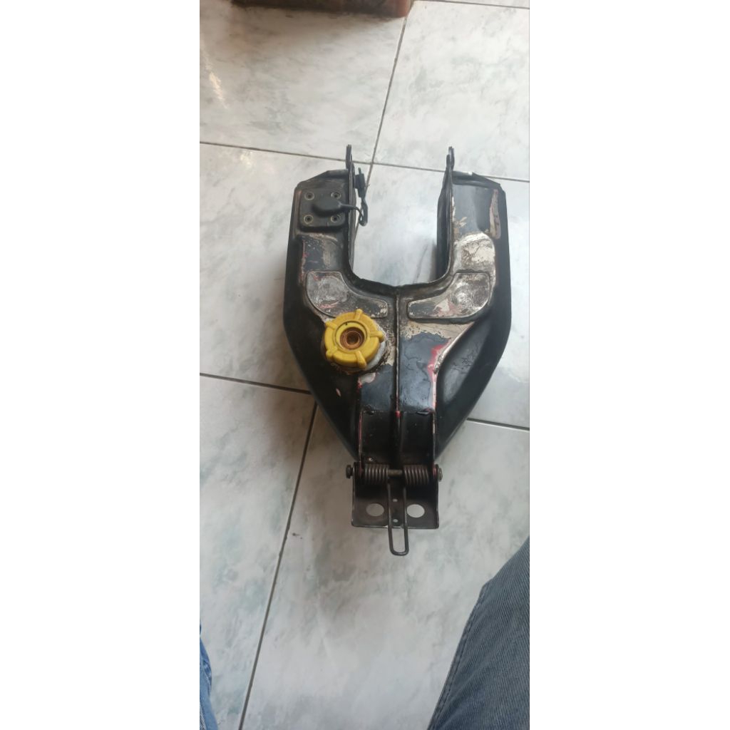 tangki bensin motor yamaha v80 super deluxe/robot original