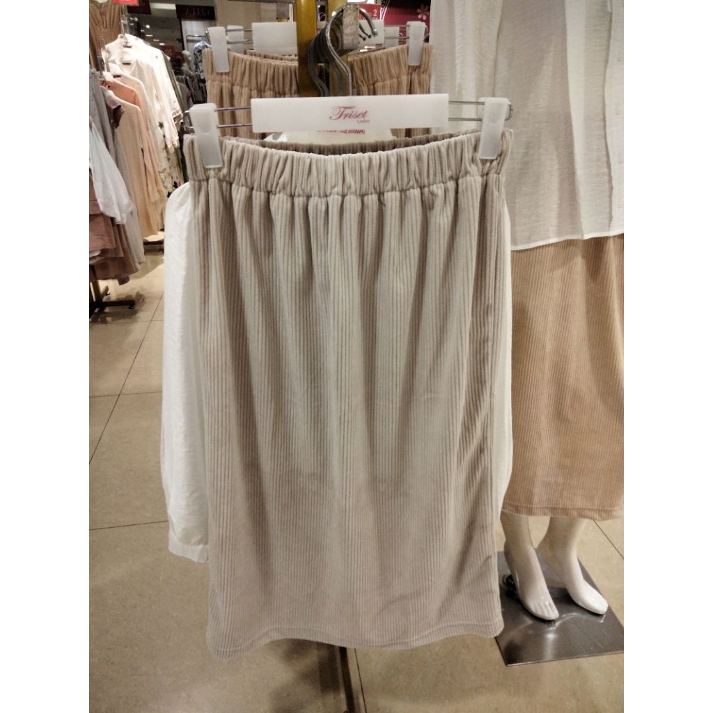 Rok triset ladies terbaru