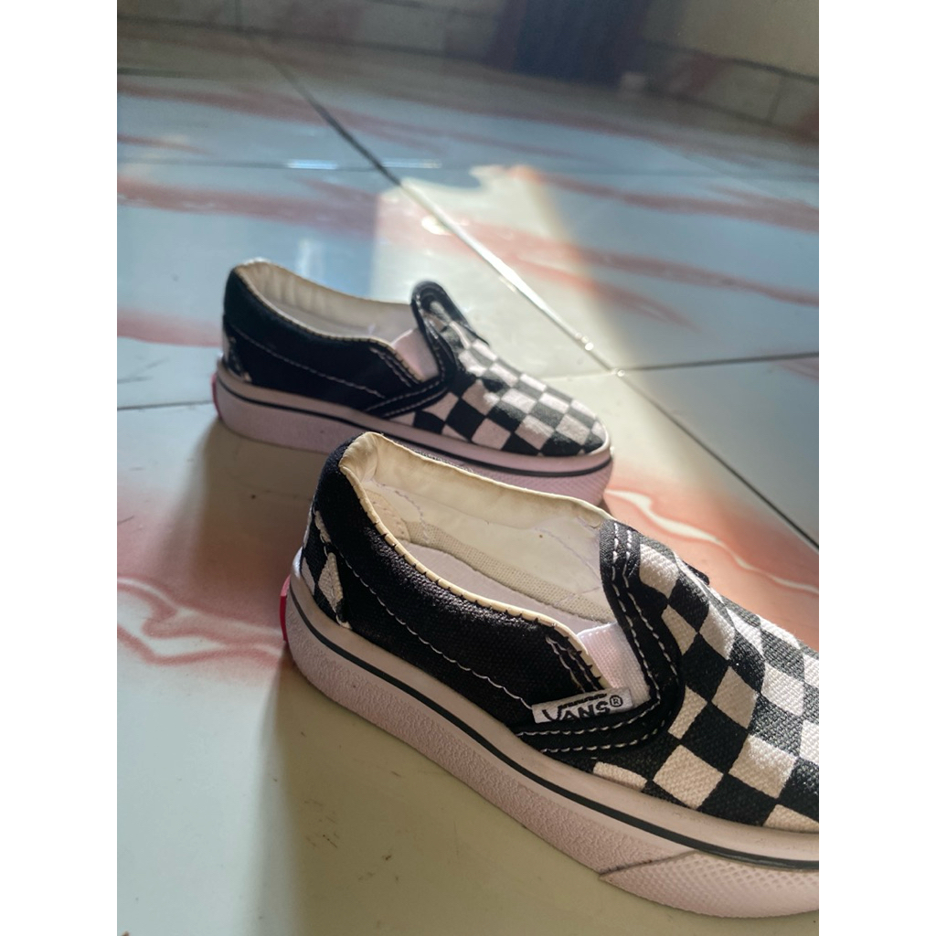 Sepatu Anak Vans Slip On Catur Putih - Nyaman Dipakai, Model Elegan, Anti Licin