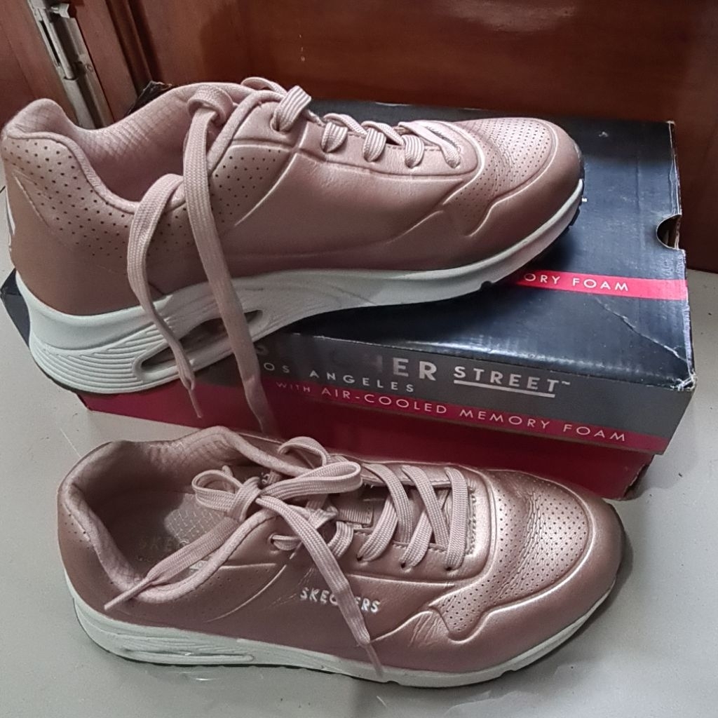 preloved skechers street los angeles