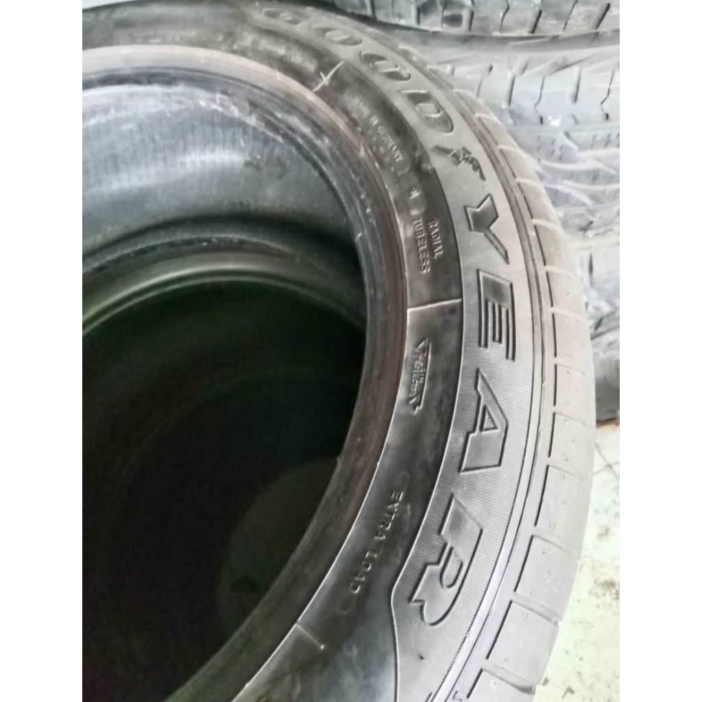 ban R19 255 50 goodyear