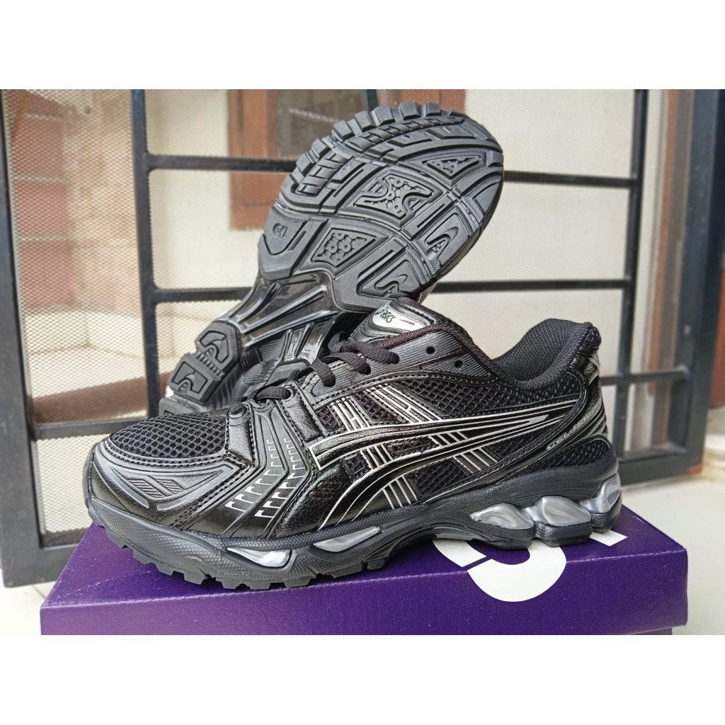 Asic Kayano 14