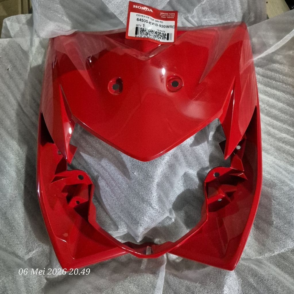 Cover tameng panel dasi dada depan Honda blade bled 110 karbu merah original ahm honda 64500-kwb-920