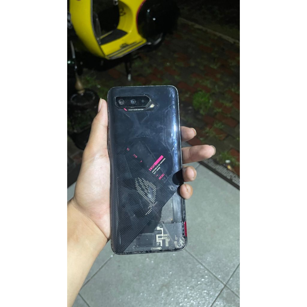 ASUS ROG 5