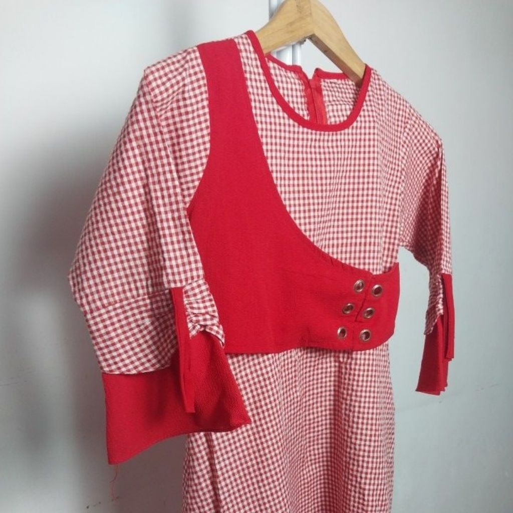 Gamis Anak merah putih