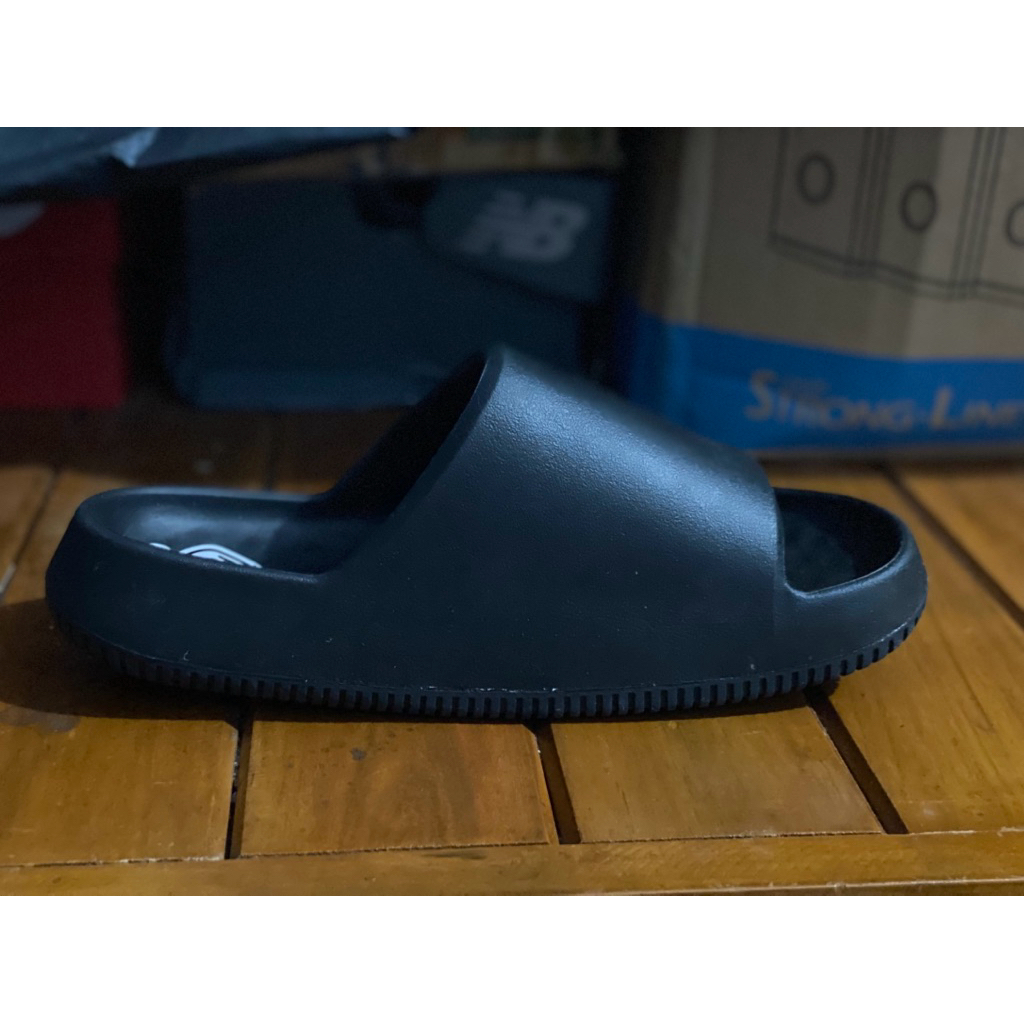 Sendal Nike calm slide original