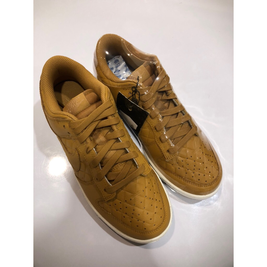 NIKE DUNK LOW WHEAT
