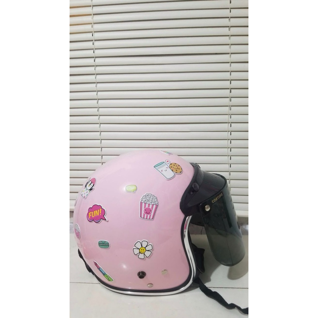 Helm wanita pink lucu