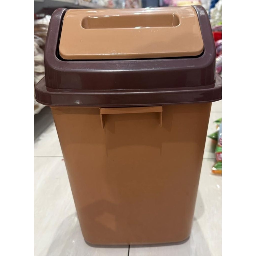 Tempat Sampah 15 Liter