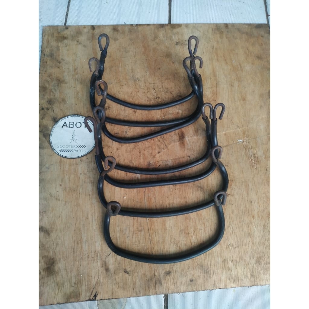 Behel  jok depan vespa super sprint