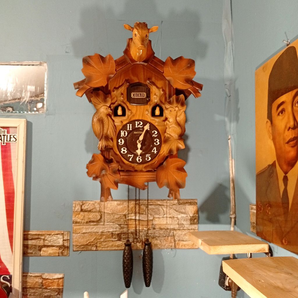 Jam Dinding Vintage Jam Kikuk/Cuckoo 1970 Rhythm Normal