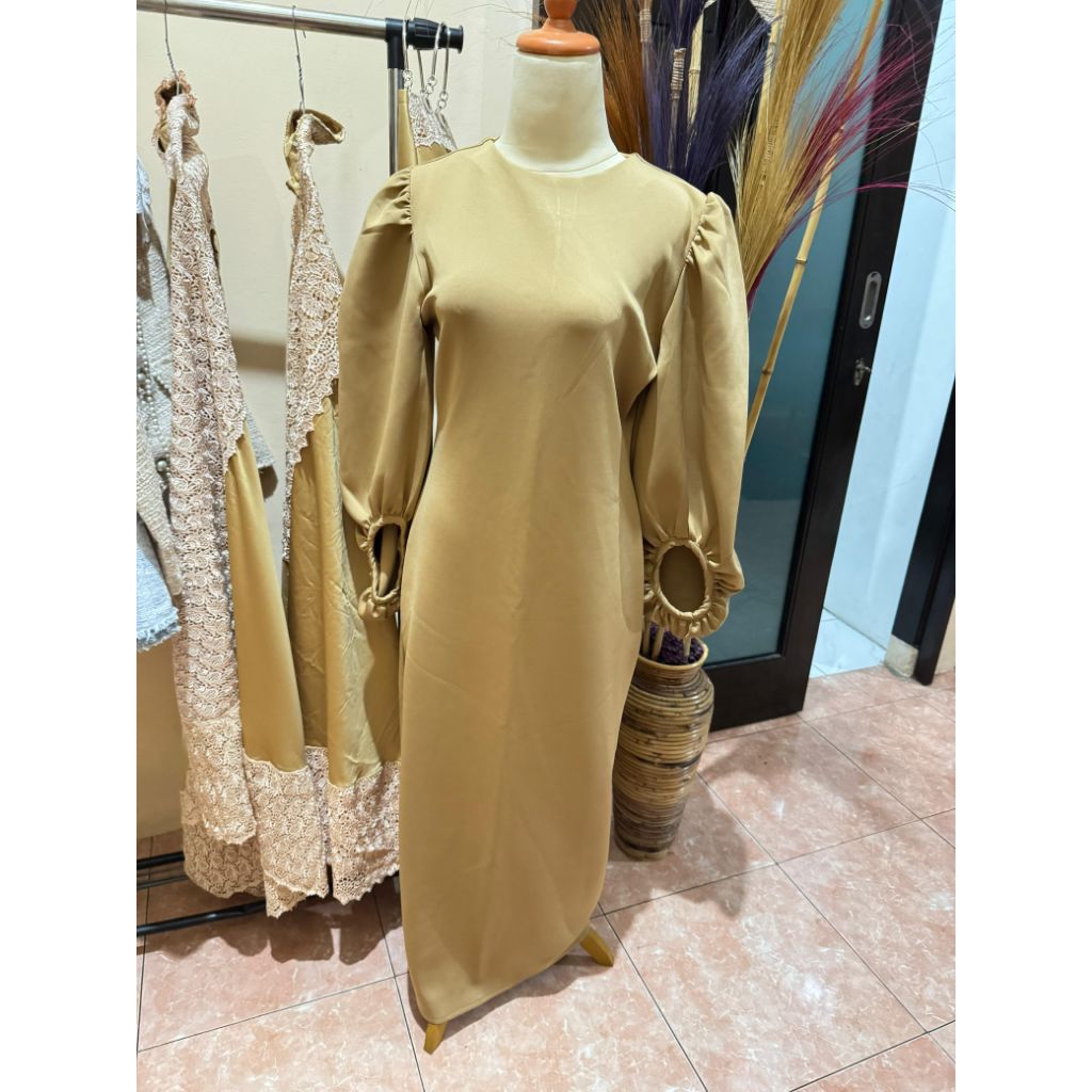 PRELOVED DRESS MISS KAMI HIJAB MK WARDROBE FIT BODY