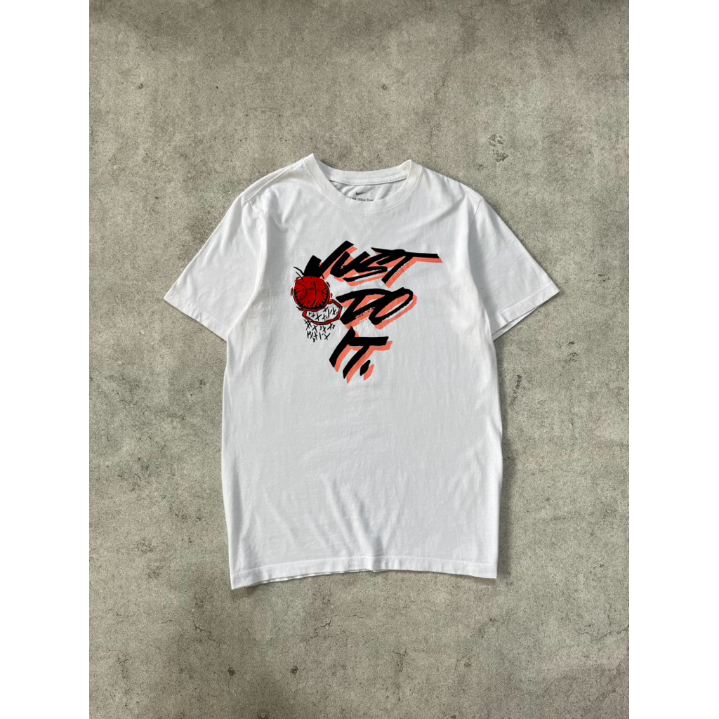 NIKE SECOND